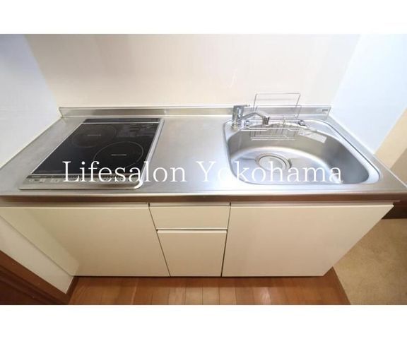 �y�L�b�`���z�@