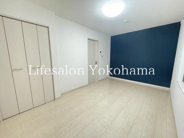 �y���̑��ݔ��z�@