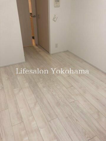 �y���ԁE���r���O�z�@