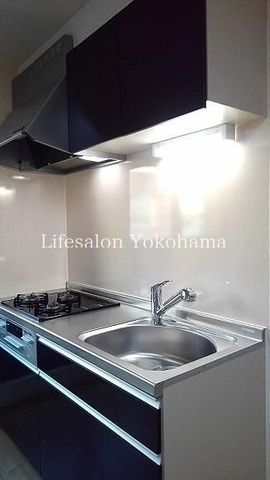 �y�L�b�`���z�@