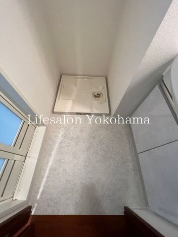 �y���̑��ݔ��z�@