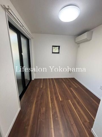 �y���ԁE���r���O�z�@