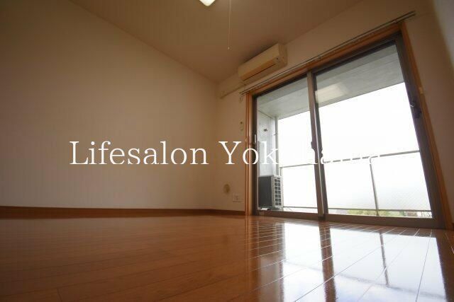 �y���ԁE���r���O�z�@