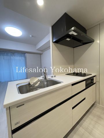 yLb`z@