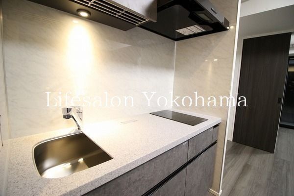 �y�L�b�`���z�@