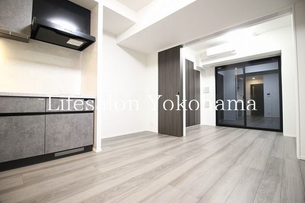 �y���ԁE���r���O�z�@