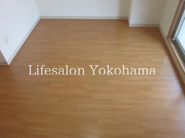 �y���ԁE���r���O�z�@