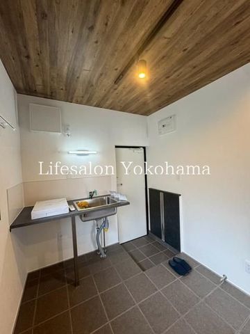 �y�L�b�`���z�@