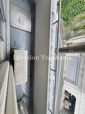 yoRj[z@