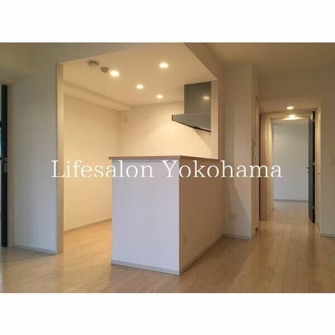 �y���ԁE���r���O�z�@
