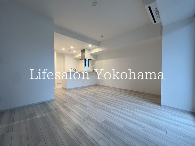 �y���ԁE���r���O�z�@