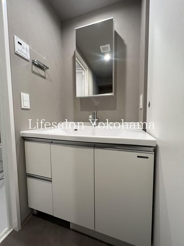 �y���ʏ��z�@