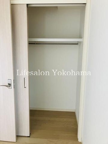 y[z@