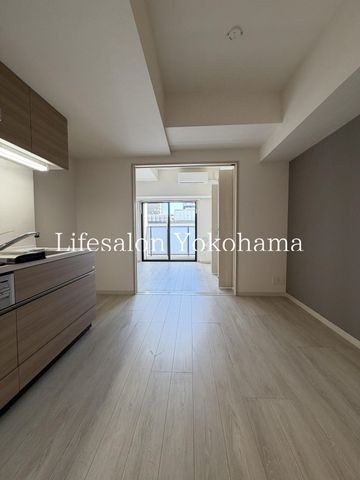 �y���ԁE���r���O�z�@