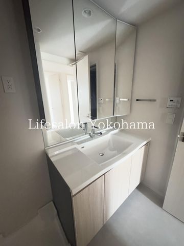 �y���ʏ��z�@