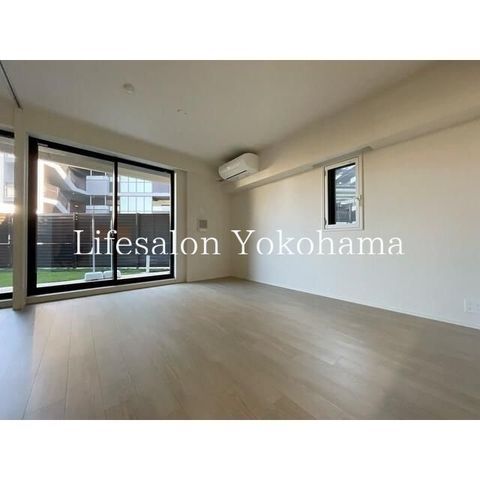 �y���ԁE���r���O�z�@