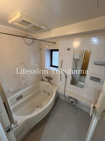 �y�o�X�z�@�ݔ�