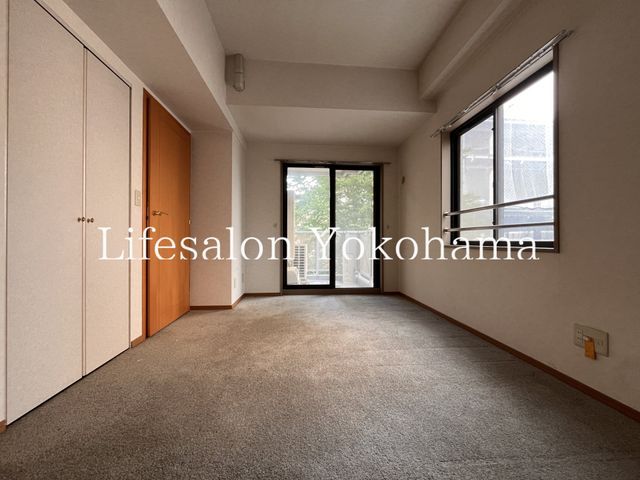 �y���̑������E�X�y�[�X�z�@���r���O/����