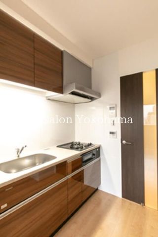 �y�L�b�`���z�@