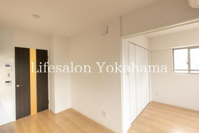 �y���ԁE���r���O�z�@