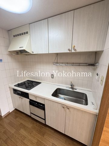 �y�L�b�`���z�@�o���R�j�[