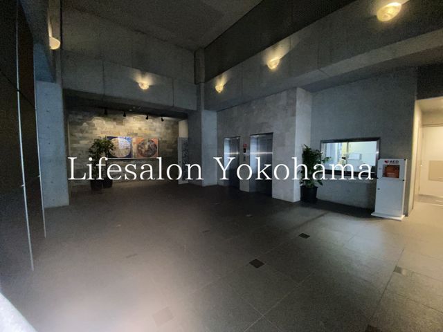 �y���̑��z�@���ԏ�