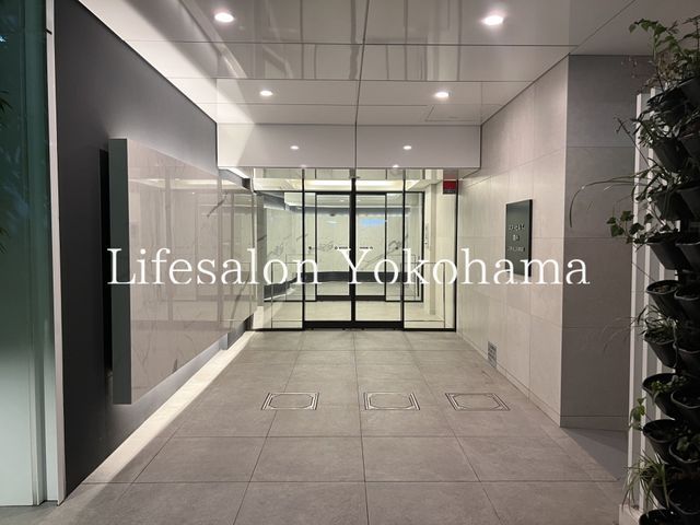 �y�G���g�����X�z�@�G���g�����X