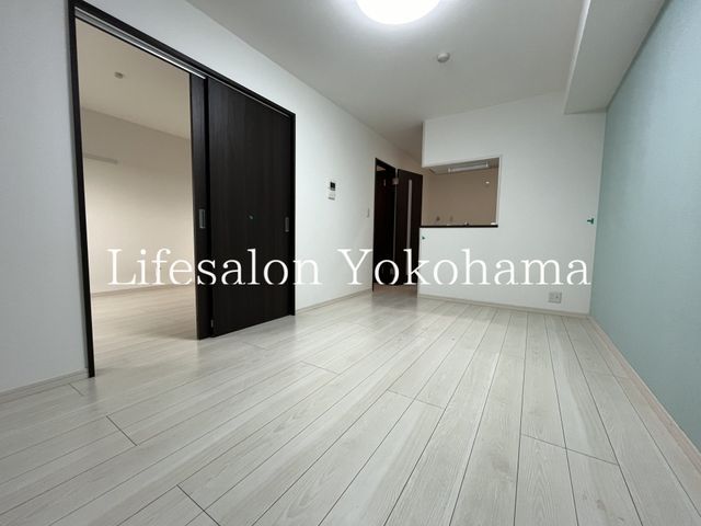 �y���ԁE���r���O�z�@���r���O/����