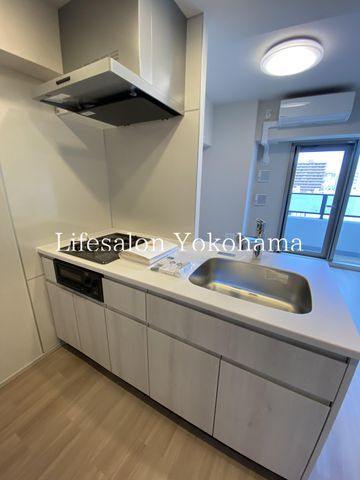 �y�L�b�`���z�@�o���R�j�[